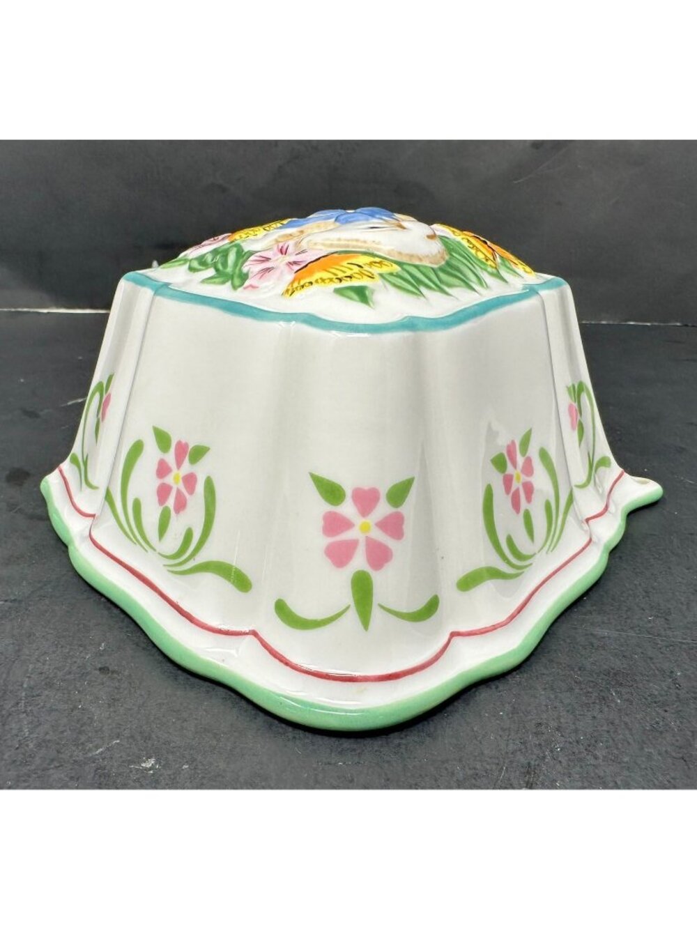 LE CORDON BLEU LAMB Butterflies Porcelain Mould Wall Decor Franklin Mint - Picture 3 of 7